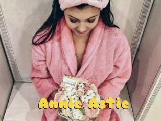Annie_Astie
