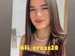 Ali_cross20