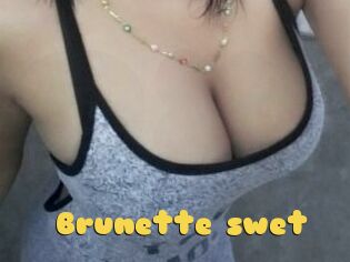 Brunette_swet