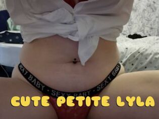 CUTE_PETITE_LYLA