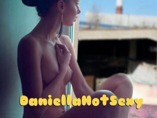 DaniellaHotSexy