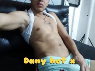 Dany_hot_x