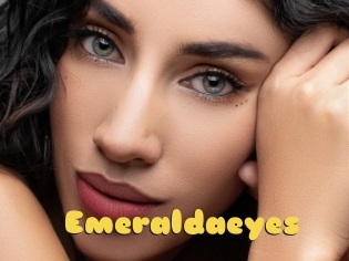 Emeraldaeyes