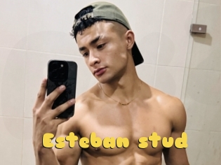 Esteban_stud