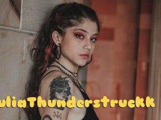 JuliaThunderstruckk