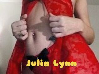 Julia_Lynn