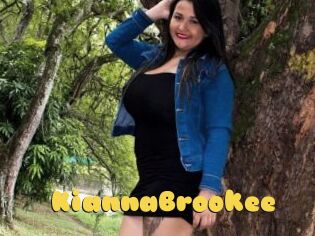 KiannaBrookee