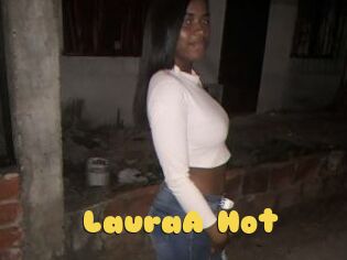LauraA_Hot