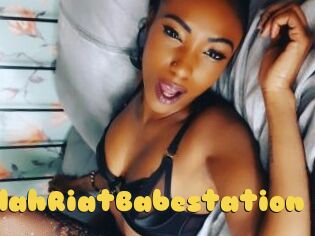 LaylahRiatBabestation