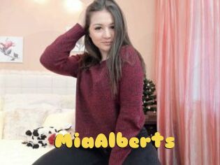 MiaAlberts