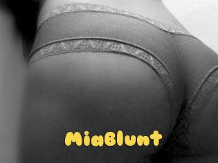 MiaBlunt