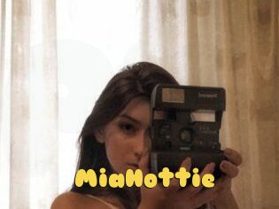 MiaHottie