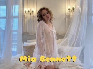 Mia_Bennett