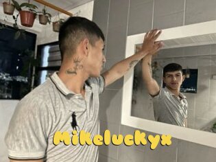 Mikeluckyx