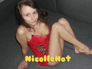 NicolleHot