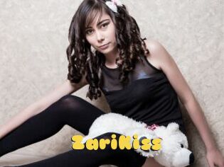 ZariKiss